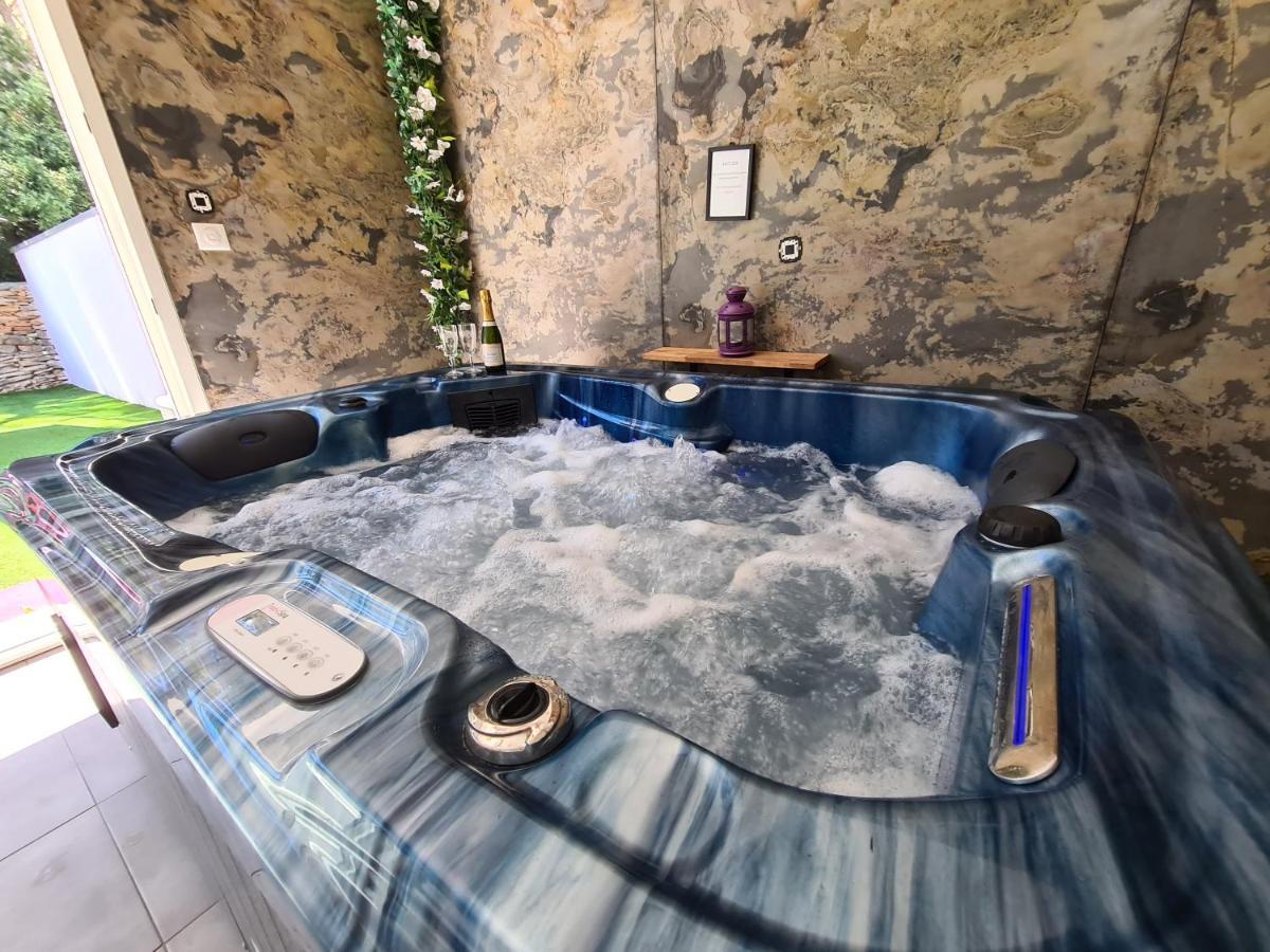 Appartement Etoiles de Provence DUO ROMANTIC à La Ciotat Extérieur photo